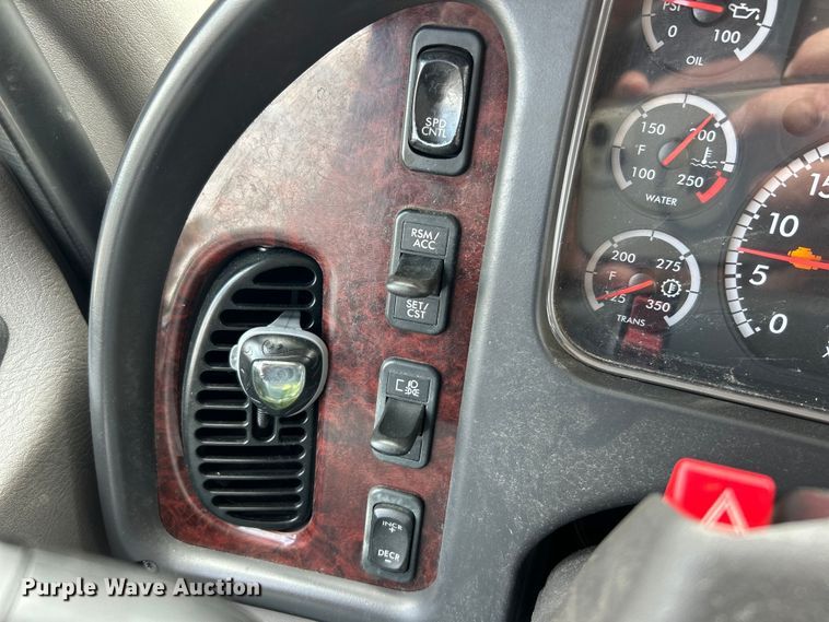 image for item EK4972 2019 Freightliner  Business Class M2 rollback truck