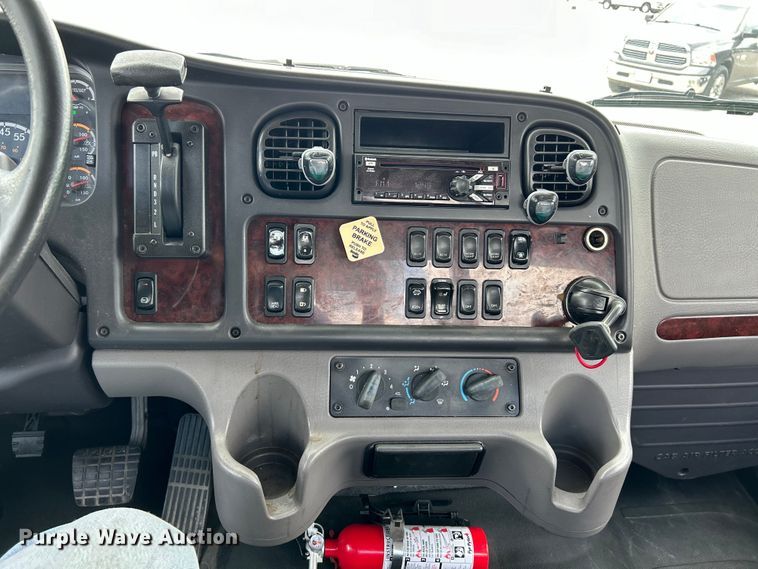 image for item EK4972 2019 Freightliner  Business Class M2 rollback truck