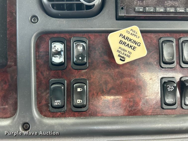 image for item EK4972 2019 Freightliner  Business Class M2 rollback truck