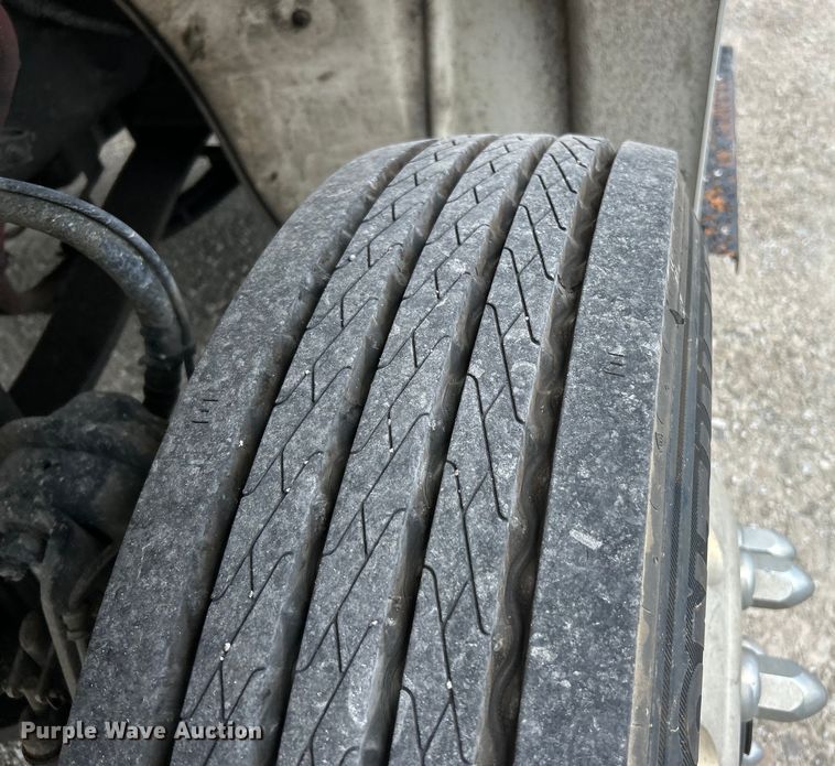 image for item EK4972 2019 Freightliner  Business Class M2 rollback truck