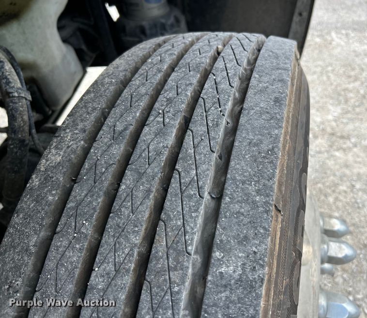 image for item EK4972 2019 Freightliner  Business Class M2 rollback truck