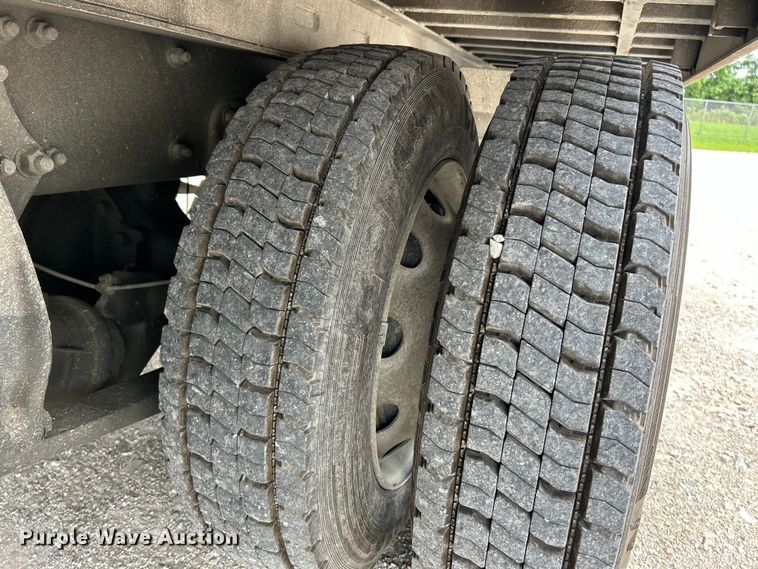 image for item EK4972 2019 Freightliner  Business Class M2 rollback truck