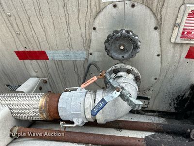 image for item EK4973 1981 Trailmobile T23E-42AG tank trailer