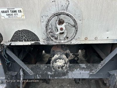 image for item EK4973 1981 Trailmobile T23E-42AG tank trailer