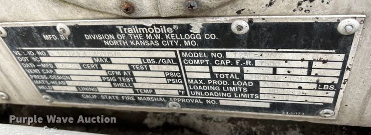 image for item EK4973 1981 Trailmobile T23E-42AG tank trailer