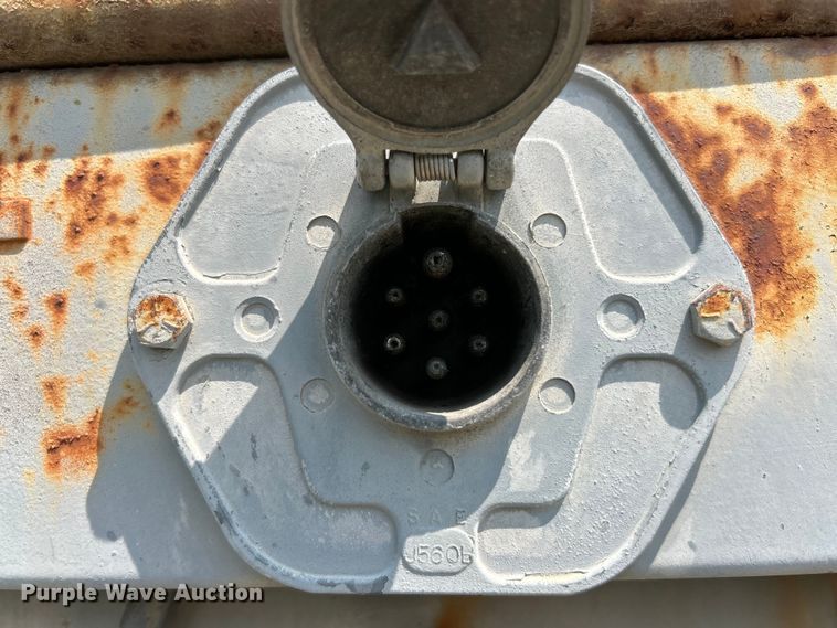 image for item EK5004 1975 Fruehauf FB9-F2-45 dry van trailer