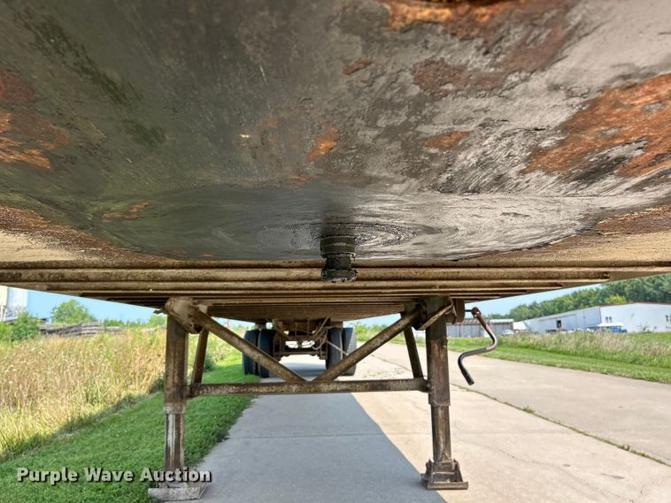 image for item EK5004 1975 Fruehauf FB9-F2-45 dry van trailer