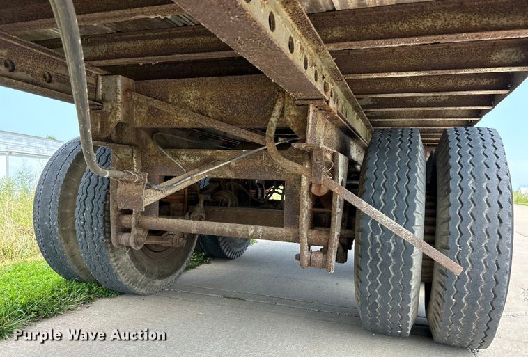 image for item EK5004 1975 Fruehauf FB9-F2-45 dry van trailer