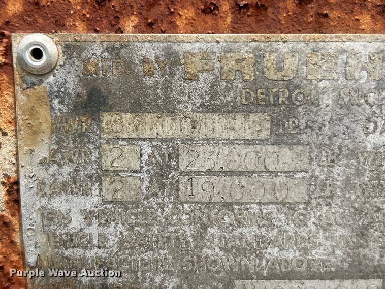 image for item EK5004 1975 Fruehauf FB9-F2-45 dry van trailer