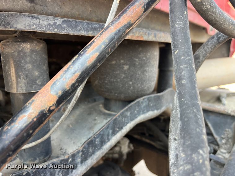 image for item EK8844 2001 Mack CH613 semi truck