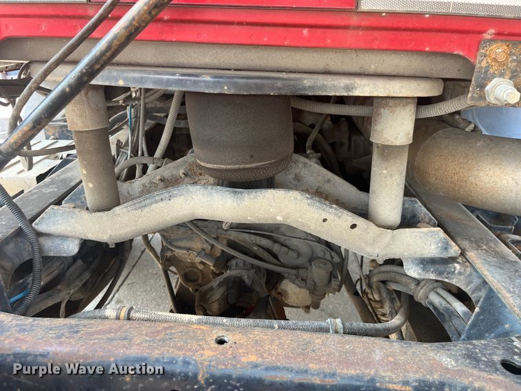 image for item EK8845 2001 Mack CH613 semi truck