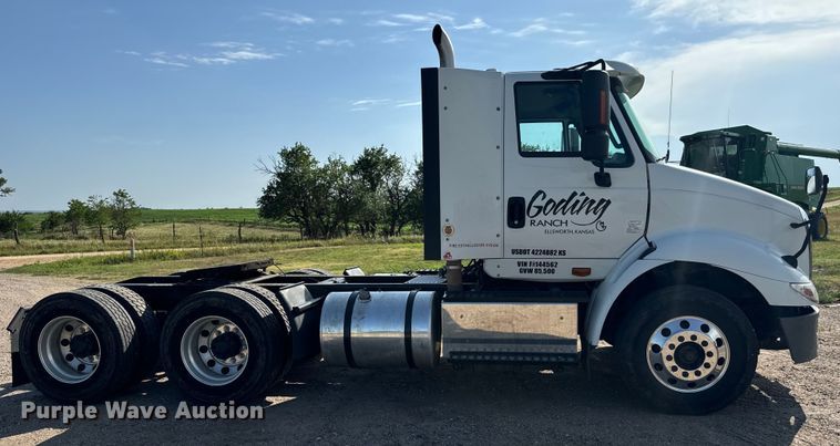 image for item LF9863 2015 International  8600 SBA 6x4 semi truck