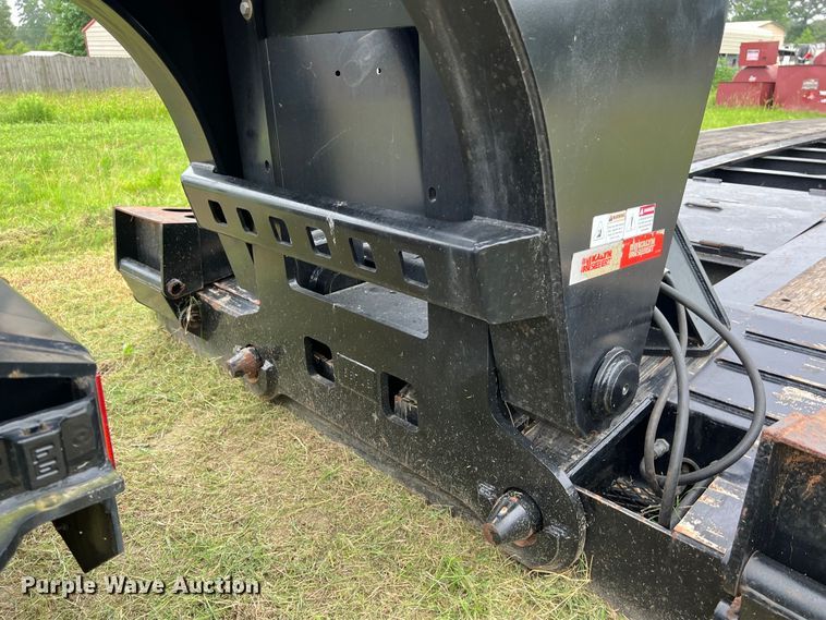 image for item LU9963 2021 Kalyn Siebert KS-HRG-3A-60T-MOD-9W lowboy equipment trailer