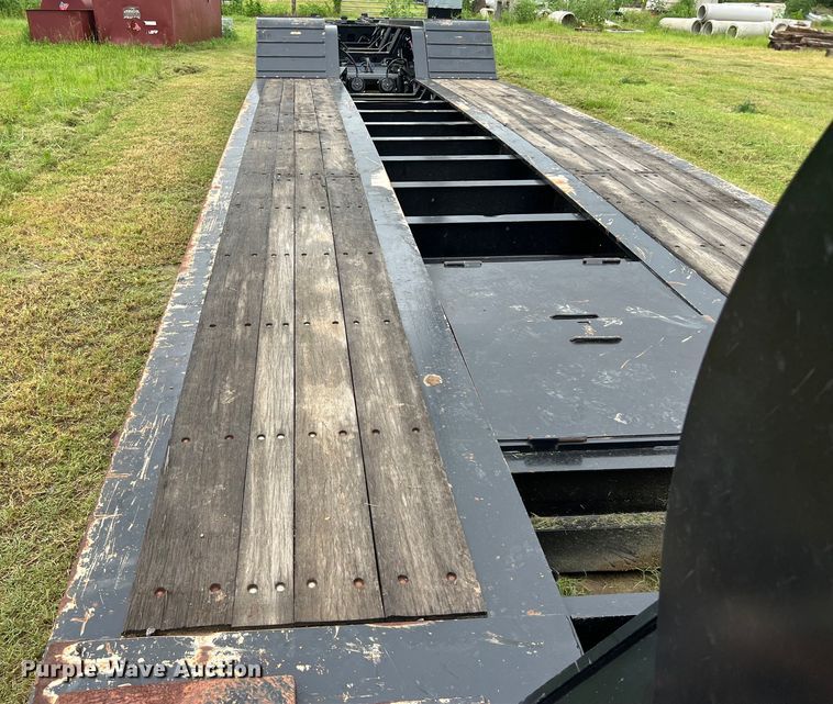 image for item LU9963 2021 Kalyn Siebert KS-HRG-3A-60T-MOD-9W lowboy equipment trailer