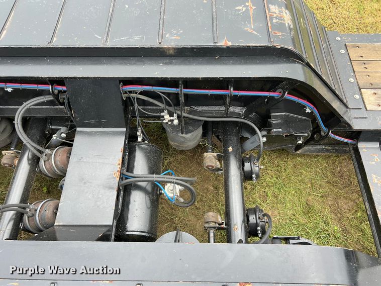 image for item LU9963 2021 Kalyn Siebert KS-HRG-3A-60T-MOD-9W lowboy equipment trailer