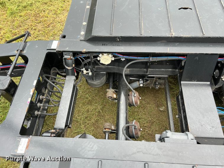 image for item LU9963 2021 Kalyn Siebert KS-HRG-3A-60T-MOD-9W lowboy equipment trailer