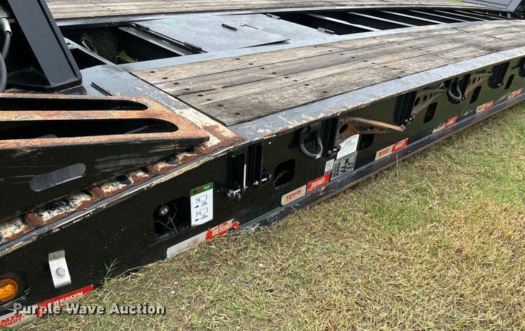 image for item LU9963 2021 Kalyn Siebert KS-HRG-3A-60T-MOD-9W lowboy equipment trailer