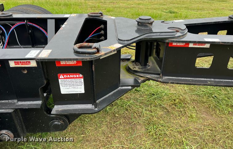 image for item LU9963 2021 Kalyn Siebert KS-HRG-3A-60T-MOD-9W lowboy equipment trailer