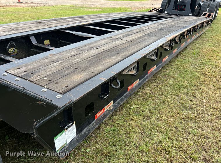 image for item LU9963 2021 Kalyn Siebert KS-HRG-3A-60T-MOD-9W lowboy equipment trailer