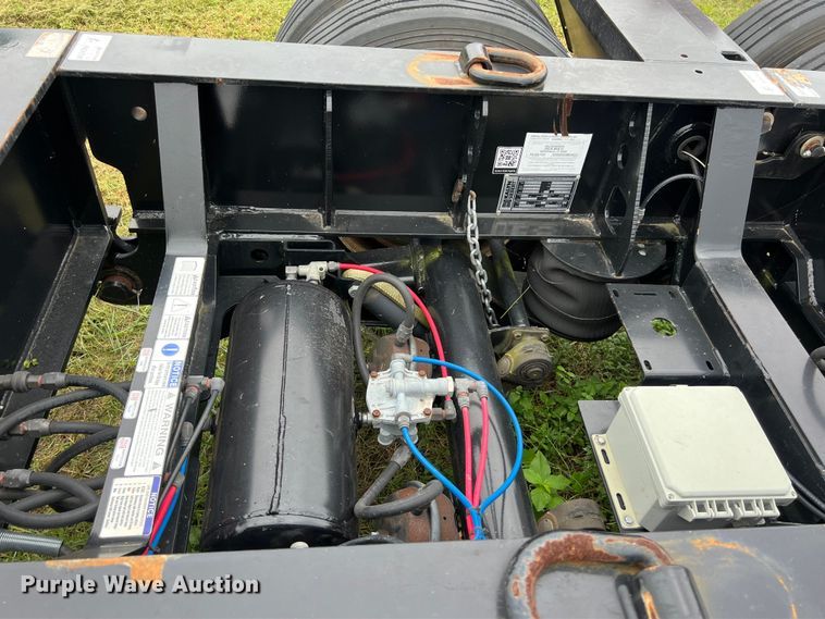 image for item LU9963 2021 Kalyn Siebert KS-HRG-3A-60T-MOD-9W lowboy equipment trailer