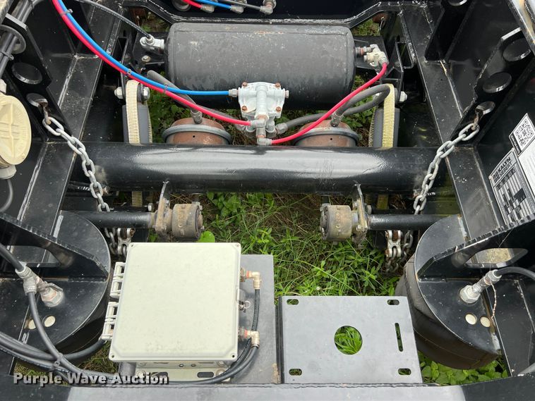 image for item LU9963 2021 Kalyn Siebert KS-HRG-3A-60T-MOD-9W lowboy equipment trailer