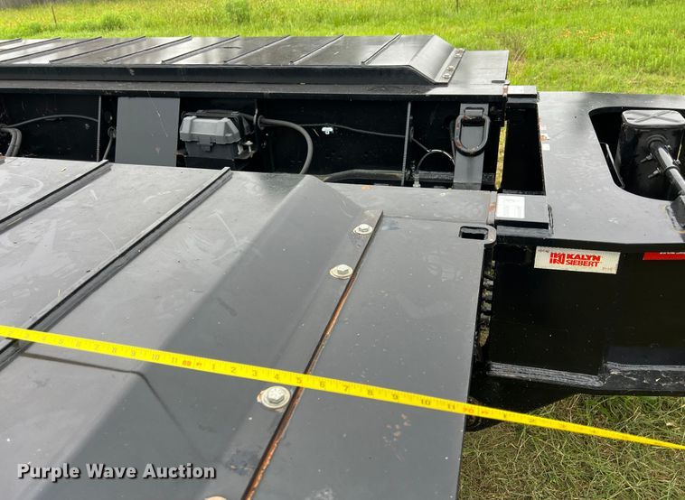 image for item LU9963 2021 Kalyn Siebert KS-HRG-3A-60T-MOD-9W lowboy equipment trailer