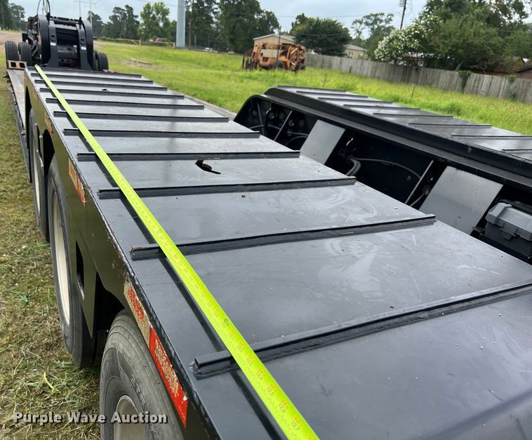 image for item LU9963 2021 Kalyn Siebert KS-HRG-3A-60T-MOD-9W lowboy equipment trailer