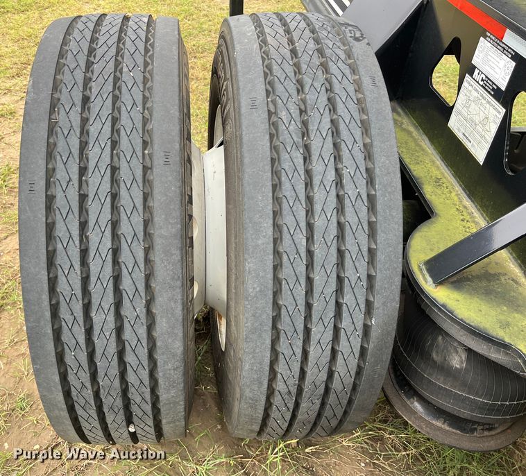 image for item LU9963 2021 Kalyn Siebert KS-HRG-3A-60T-MOD-9W lowboy equipment trailer