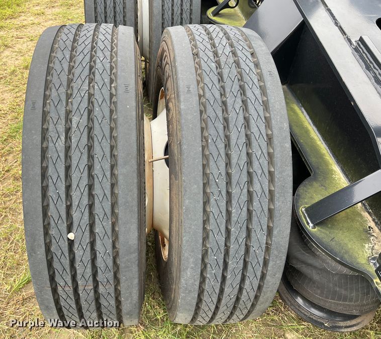 image for item LU9963 2021 Kalyn Siebert KS-HRG-3A-60T-MOD-9W lowboy equipment trailer