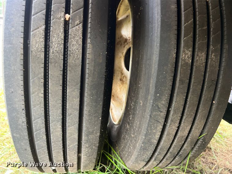 image for item LU9963 2021 Kalyn Siebert KS-HRG-3A-60T-MOD-9W lowboy equipment trailer