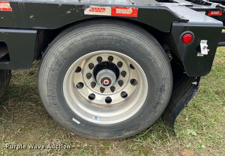 image for item LU9963 2021 Kalyn Siebert KS-HRG-3A-60T-MOD-9W lowboy equipment trailer