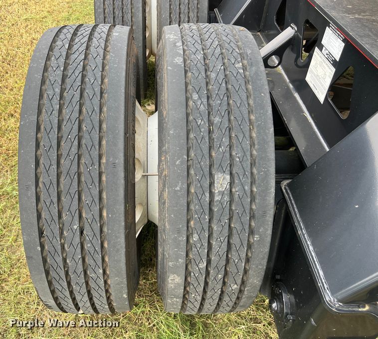 image for item LU9963 2021 Kalyn Siebert KS-HRG-3A-60T-MOD-9W lowboy equipment trailer