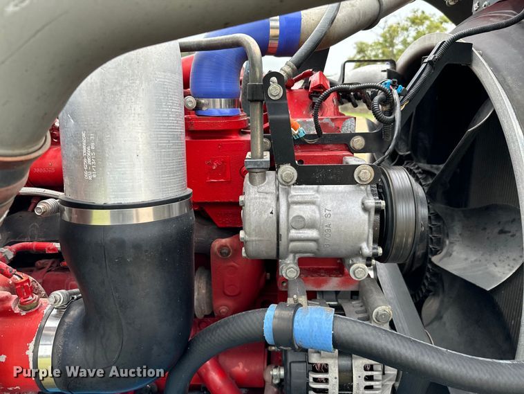 image for item NQ9699 2016 Kenworth W900 semi truck