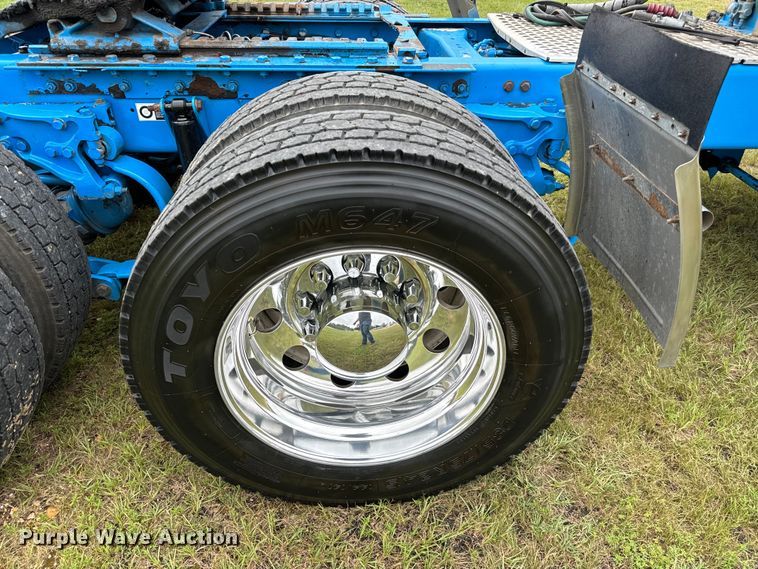 image for item NQ9699 2016 Kenworth W900 semi truck