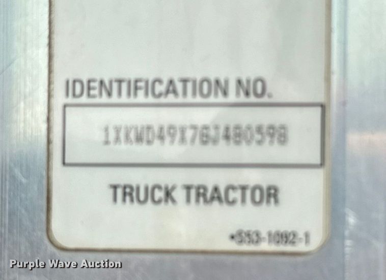 image for item NQ9699 2016 Kenworth W900 semi truck