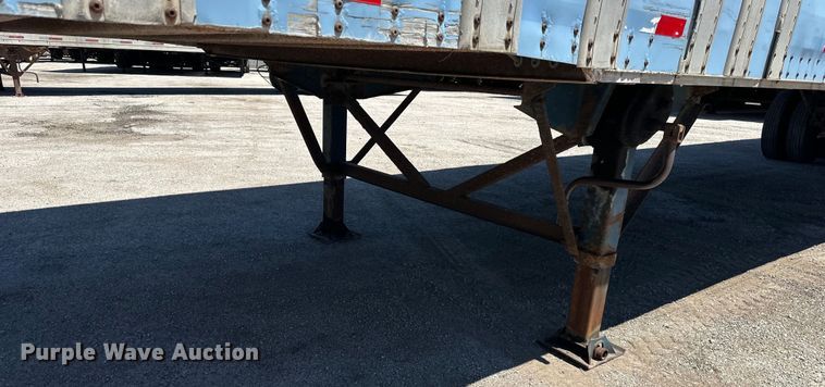 image for item NT9382 1994 Wabash dry van trailer