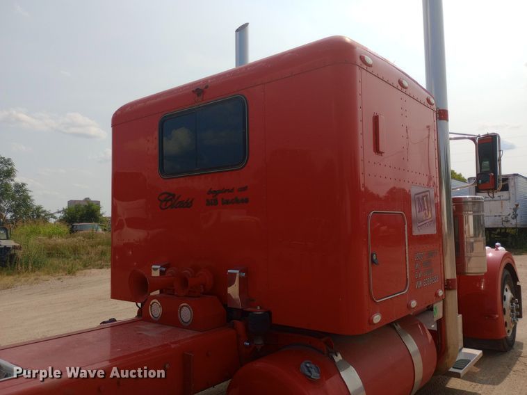 image for item NY9349 2006 Peterbilt 379 semi truck