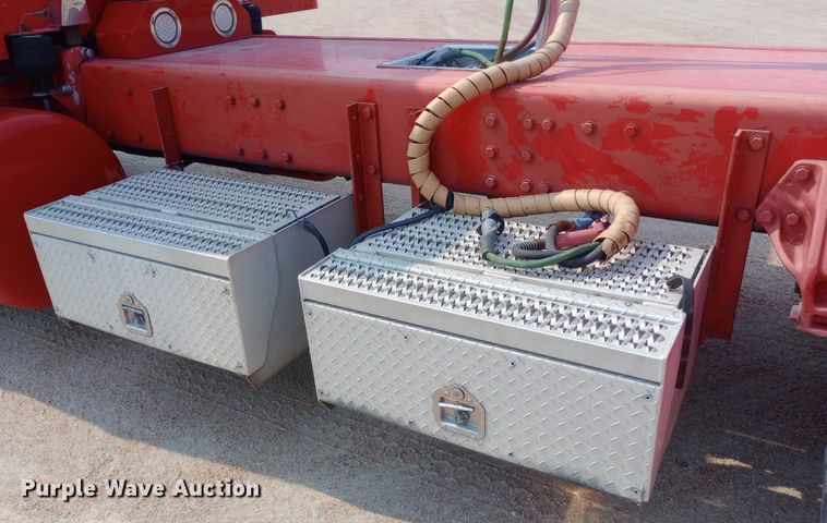 image for item NY9349 2006 Peterbilt 379 semi truck