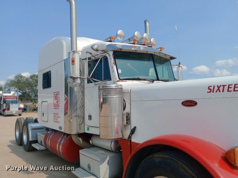 image for item NY9350 2002 Peterbilt 379 semi truck
