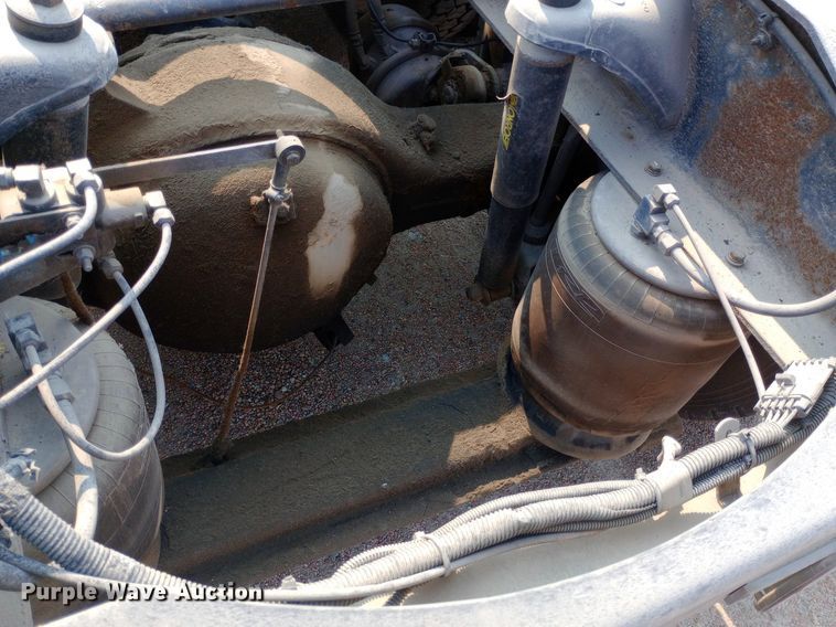 image for item NY9350 2002 Peterbilt 379 semi truck