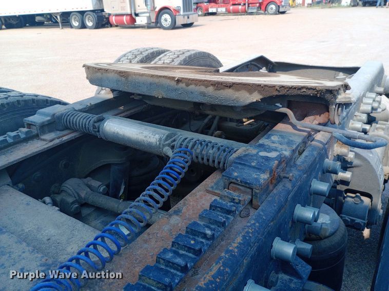 image for item NY9350 2002 Peterbilt 379 semi truck