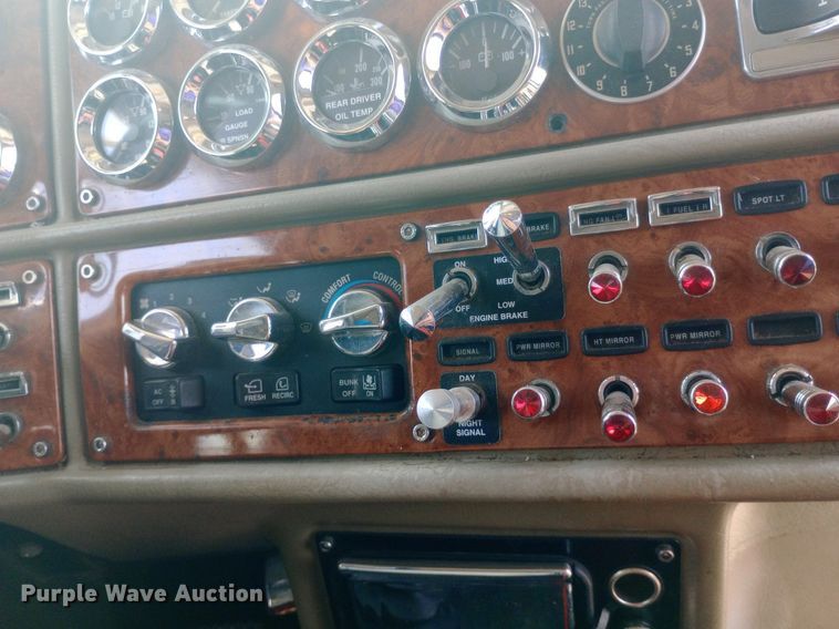 image for item NY9350 2002 Peterbilt 379 semi truck