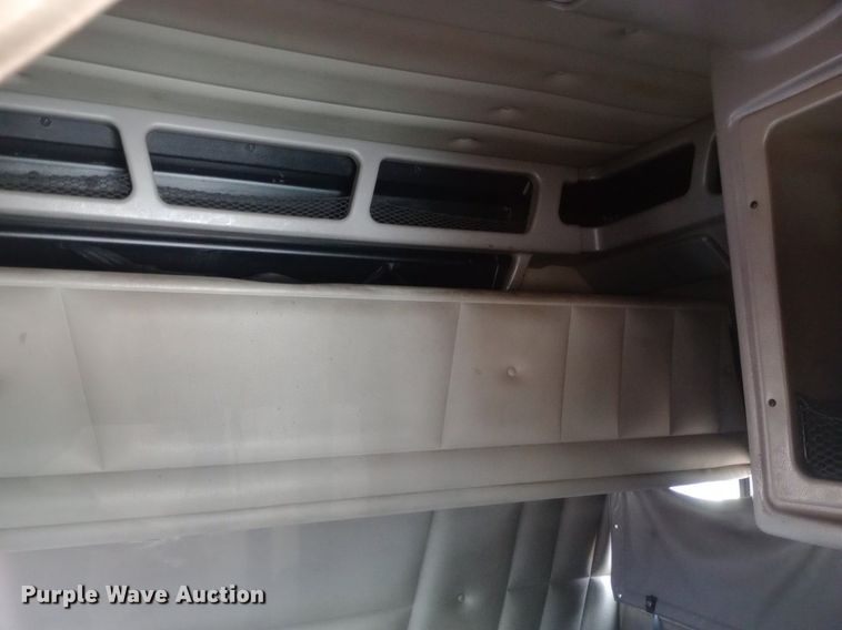 image for item NY9350 2002 Peterbilt 379 semi truck