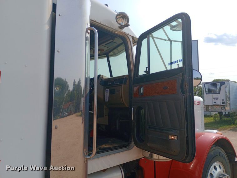 image for item NY9350 2002 Peterbilt 379 semi truck