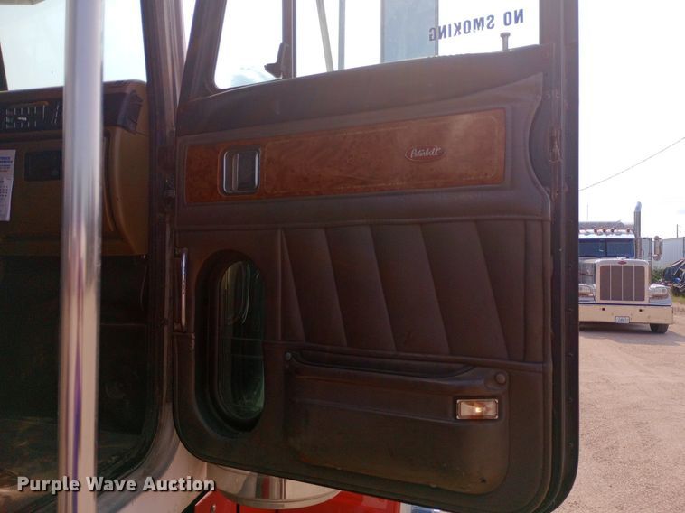 image for item NY9350 2002 Peterbilt 379 semi truck