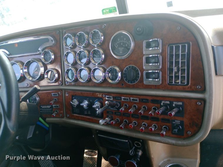 image for item NY9350 2002 Peterbilt 379 semi truck