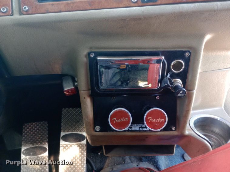 image for item NY9350 2002 Peterbilt 379 semi truck