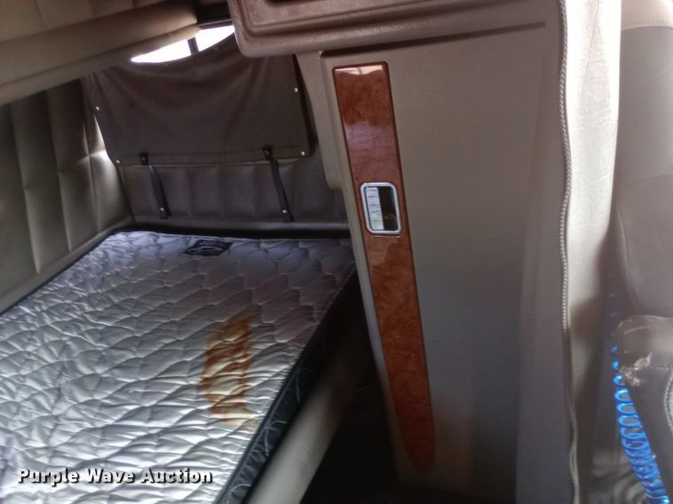 image for item NY9350 2002 Peterbilt 379 semi truck