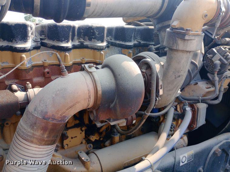 image for item NY9350 2002 Peterbilt 379 semi truck