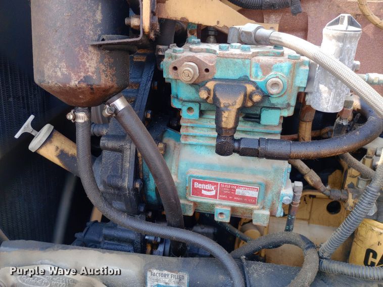 image for item NY9350 2002 Peterbilt 379 semi truck